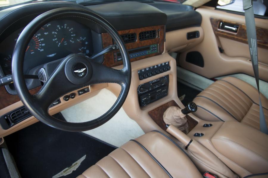 Торпедо Aston Martin Virage 1990 года  (NA) (фото 8 из 52)